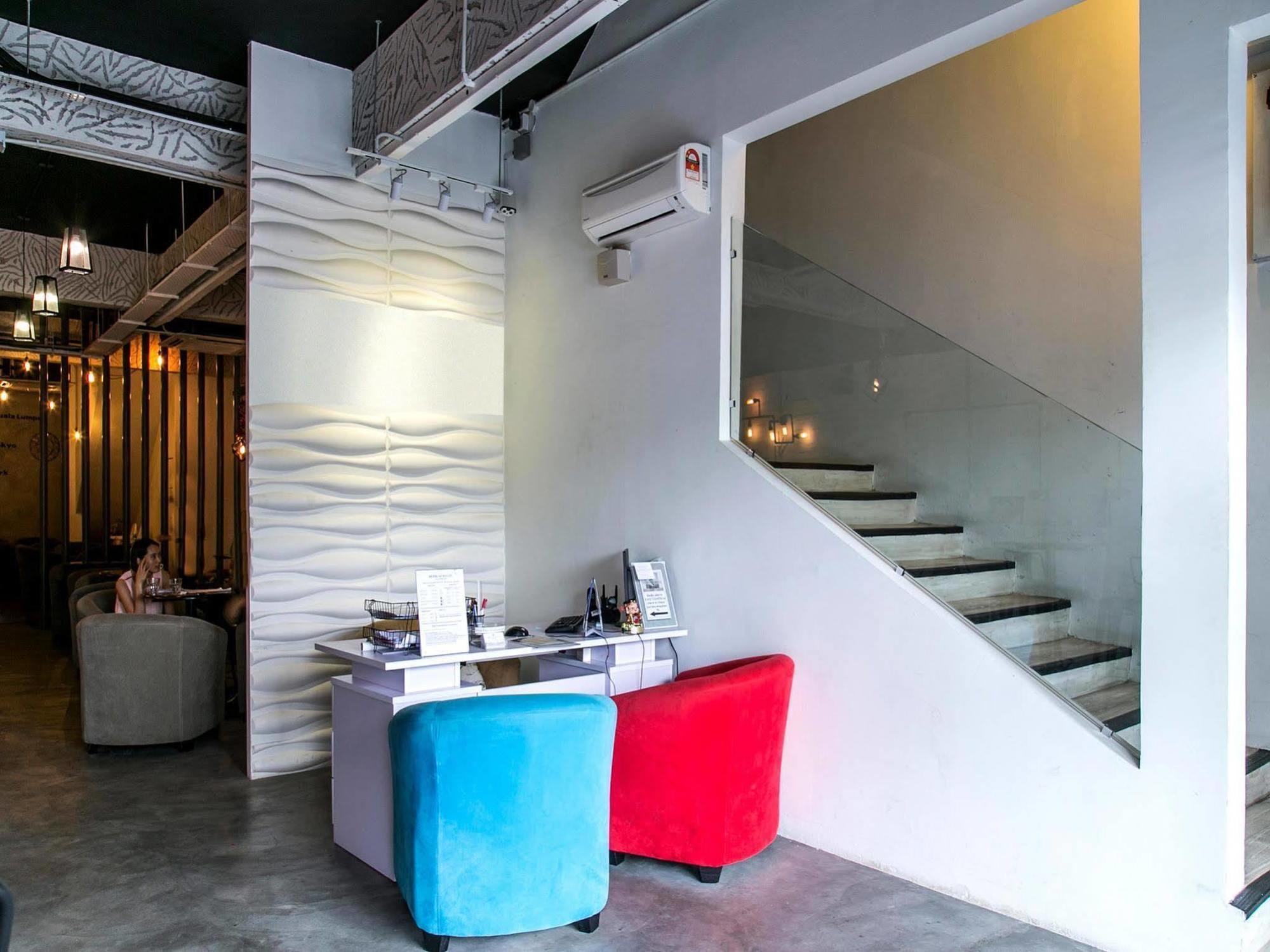 Oyo 220 Hotel Sri Maluri Kuala Lumpur Extérieur photo