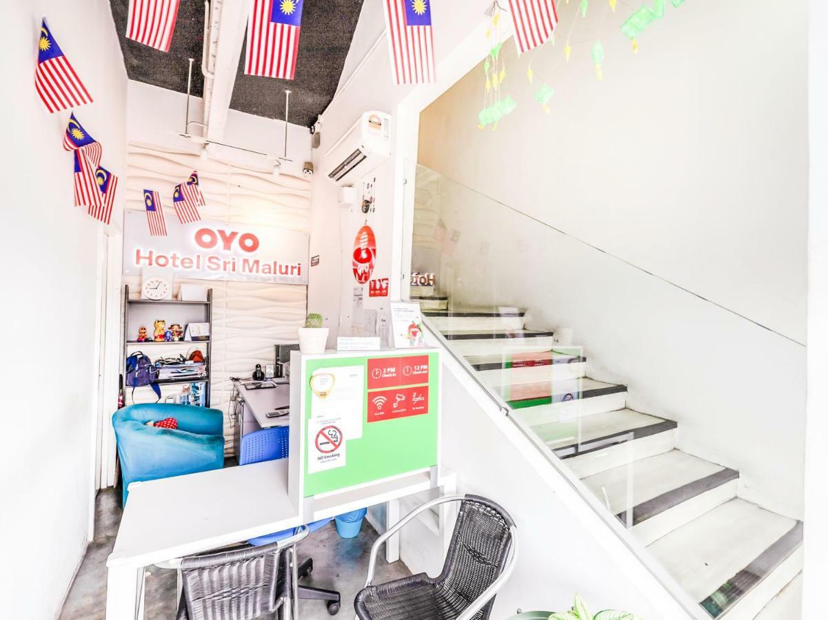 Oyo 220 Hotel Sri Maluri Kuala Lumpur Extérieur photo