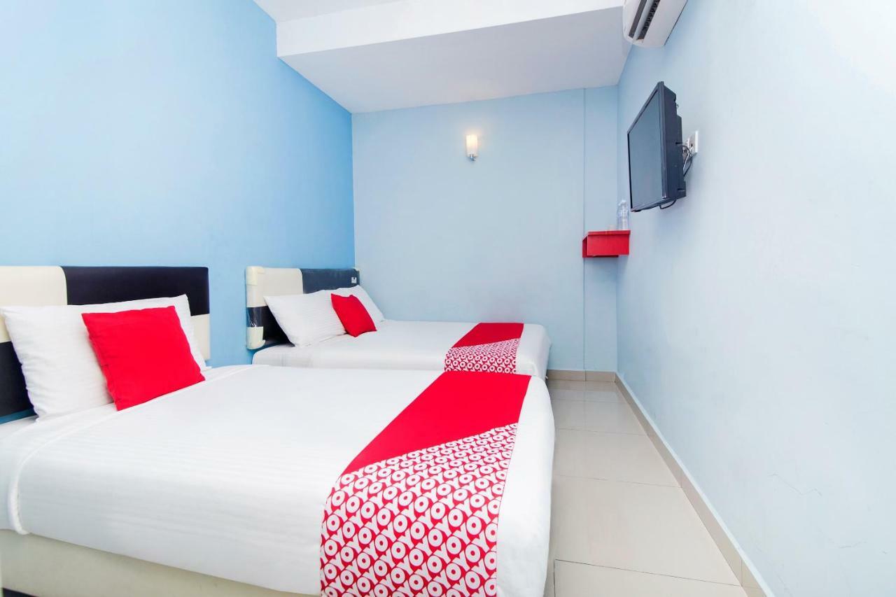 Oyo 220 Hotel Sri Maluri Kuala Lumpur Extérieur photo