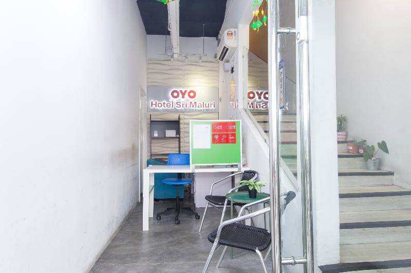 Oyo 220 Hotel Sri Maluri Kuala Lumpur Extérieur photo